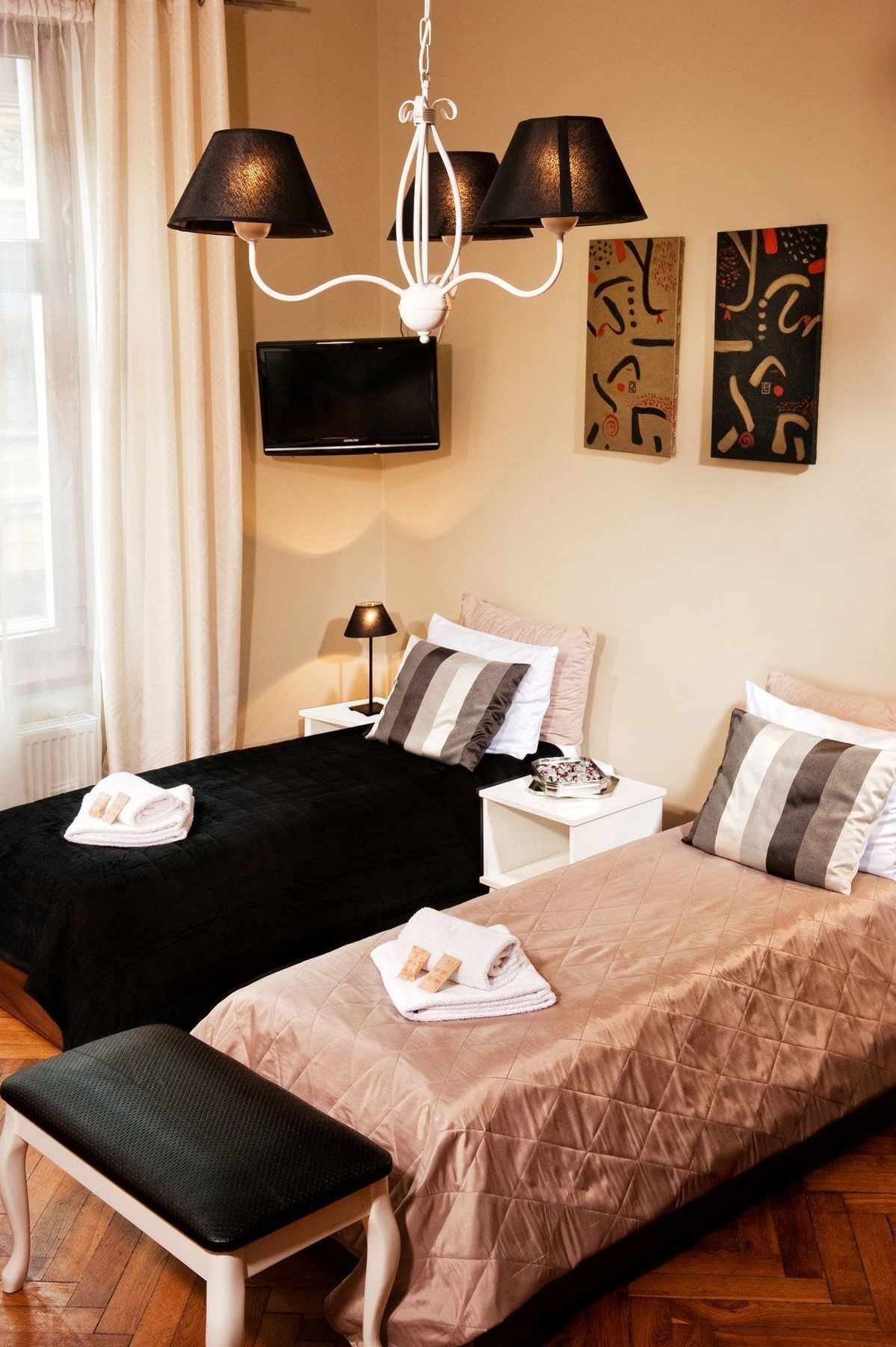 Leone Aparthotel Krakow Exterior photo